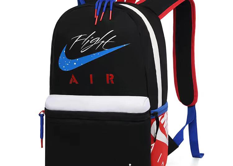4 in 1 Seasonal backpack 🎒