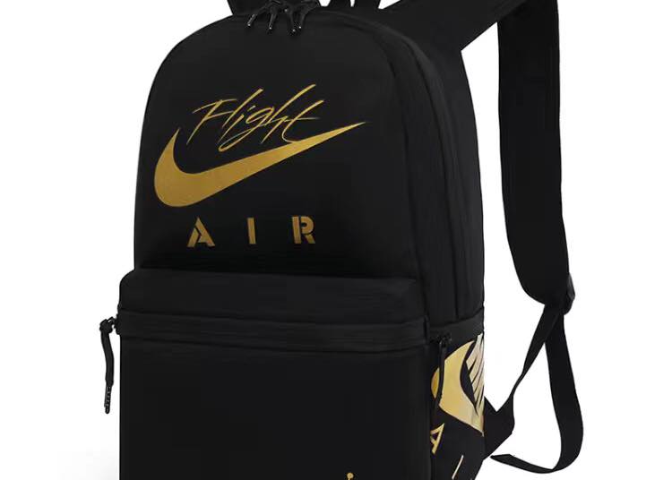 4 in 1 Seasonal backpack 🎒
