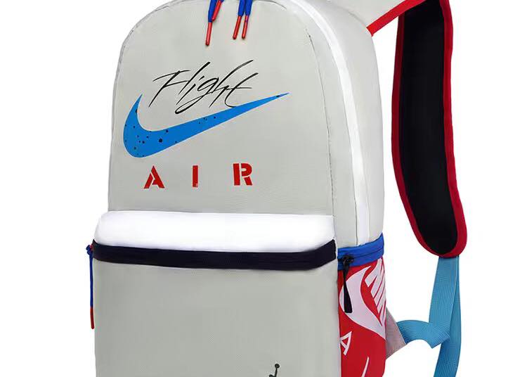 4 in 1 Seasonal backpack 🎒